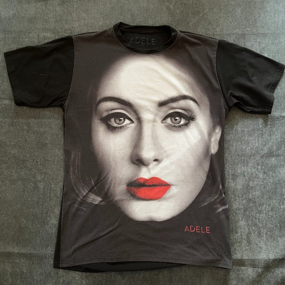 Adele 2016 Black T (M)